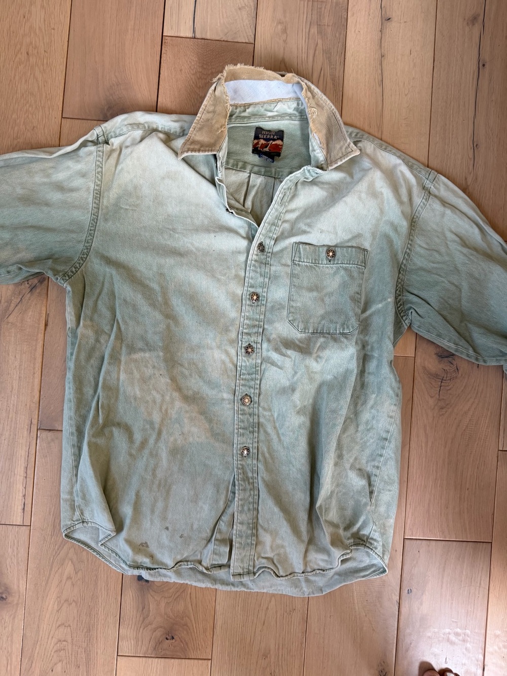 High Sierra Vintage Denim Button Down Shirt - Picture 2 of 7